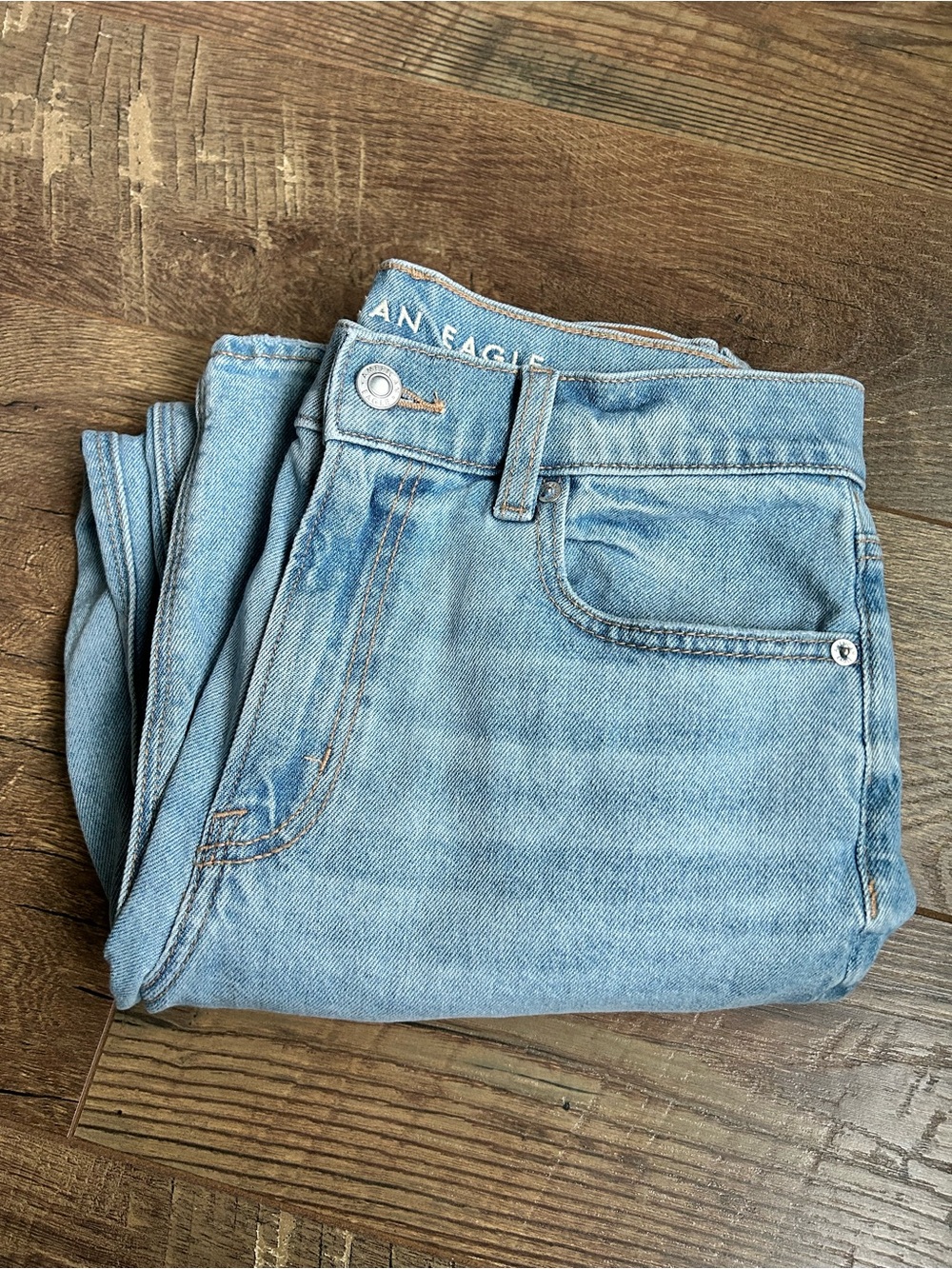 American Eagle Super High Waisted Straight Jean